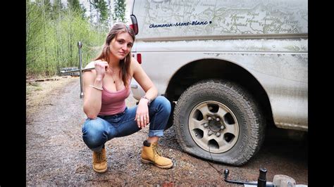 She Got A Flat Tire Building An Off Grid Yurt In The Wilderness Youtube