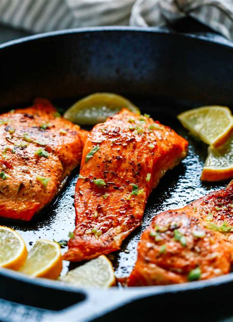 Easy Broiled Salmon Quick And Delicious Primavera Kitchen