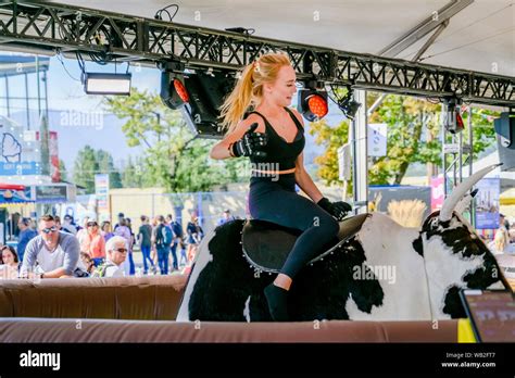 Mechanical Bull Hi Res Stock Photography And Images Alamy