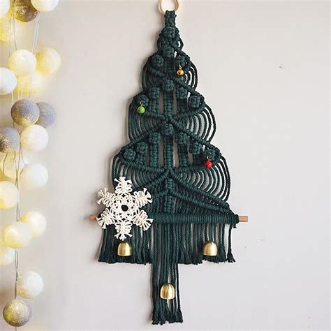 This Boho Macrame Christmas Tree Wall Hanging Brings Back All Of The