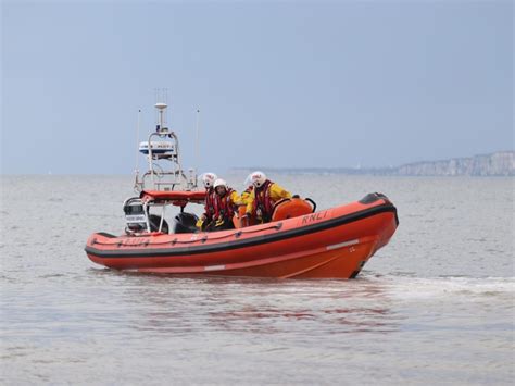 Lifeboat Fundraiser At Banks Filey