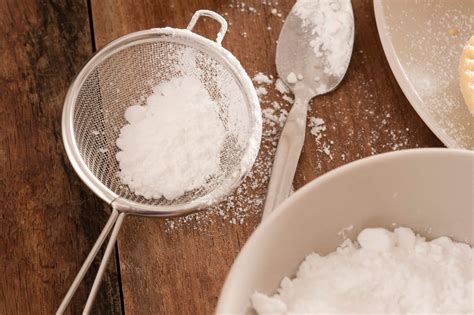 Confectioners Sugar Vs Powdered Sugar Vs Icing Sugar Better Homes And