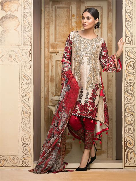 Eid Dresses 2017 Pakistans Festive Dresses Of Leading Fashion Brands