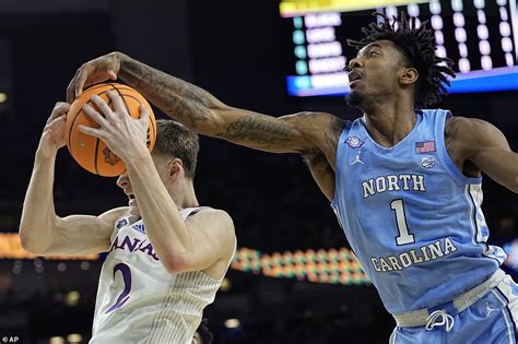 Basketball Blue Bloods Kansas And North Carolina Battle In Ncaa Final
