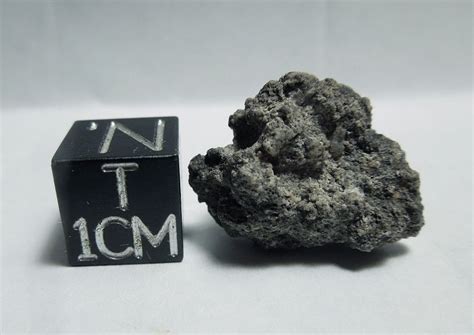 Moon Rock This Is A Large Uncut Fragment Of The Lunar Meteorite Nwa