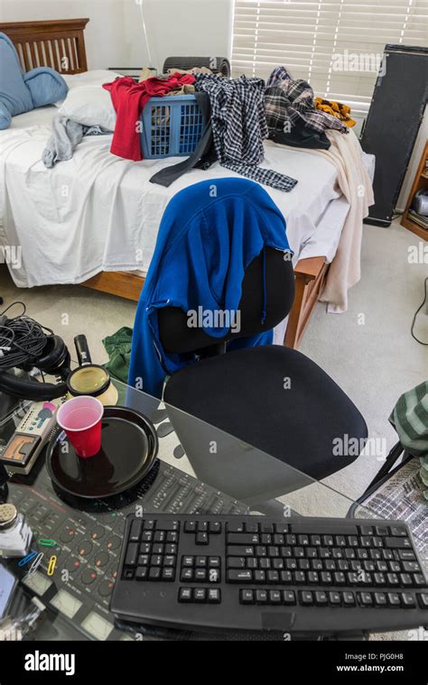 Messy Dorm Room Hi Res Stock Photography And Images Alamy
