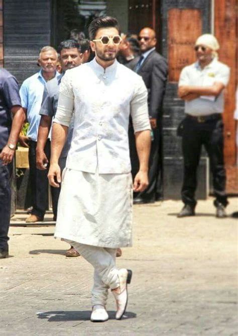 Bollywood actors ranveer singh and deepika padukone are in the discussion about the news of their marriage these days. Ranveer Singh at Sonam kapoor wedding (With images ...