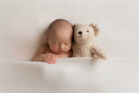 How To Newborn Photography For Beginners Photopostsblog Com