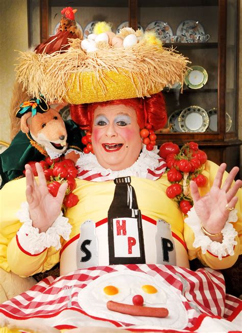 Christopher Biggins To Quit Panto For Good In 2017 Metro News