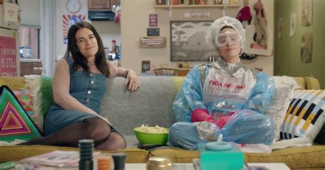 Broad City Season 4 Ep 9 Bedbugs Full Episode Comedy Central Us