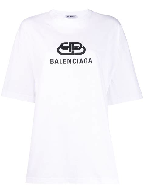 Shop online the latest ss21 collection of balenciaga for men on ssense and find the perfect. balenciaga LOGO T-SHIRT available on montiboutique.com - 29906