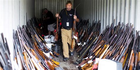 One Mans Collection Of 5000 Guns Shows Ease Of Stockpiling Arms In Us