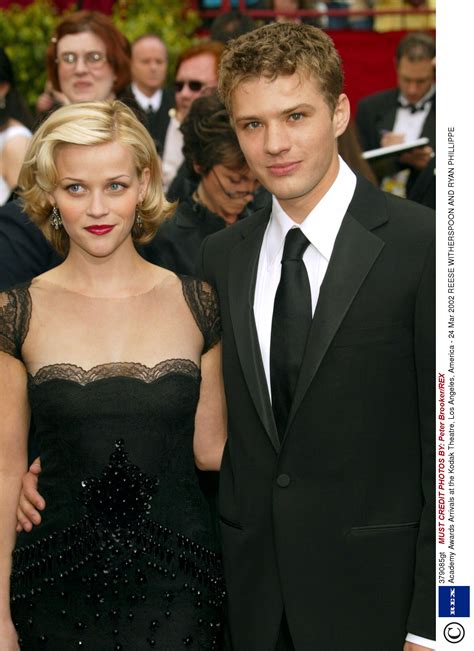 Reese witherspoon and ryan phillippe's kids ava and deacon phillippe are their famous parents' lookalikes in a new photo shared over the weekend. Ryan Phillippe on Reese Witherspoon divorce: "We got ...