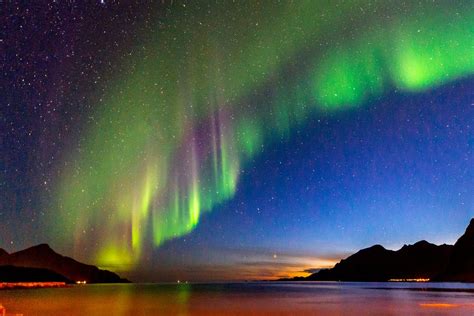 Mostrar En Los Fiordos Noruegos Las Aurora Boreal Natural Landmarks