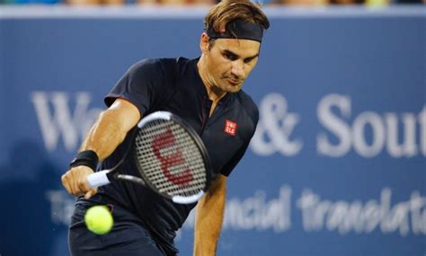 Exclusive 5% discount for all tennishead readers on tennis rackets, balls, clothing, shoes. Federer Makes Winning Return in Cincinnati - peRFect Tennis