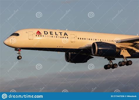 Delta Air Lines Airbus A350 900 N509dn Editorial Photo Image Of