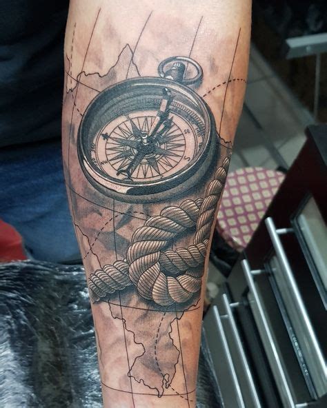 Compass Tattoo With Images Compass Tattoo Design Compass Tattoo Men Compas Tattoo