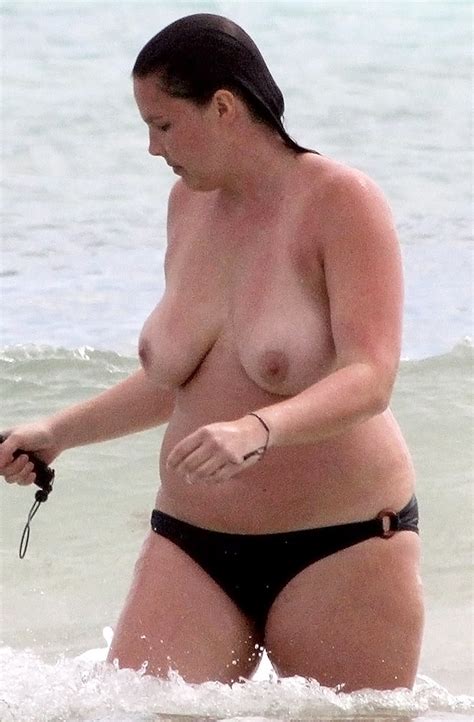 Candice Huffine Nude Topless Beach Photos Sexiz Pix