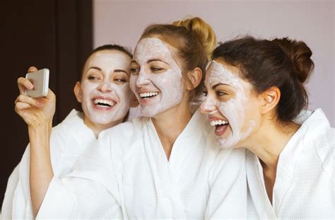 5 Ways A Day Spa Can Boost Positivity During The Darker Months