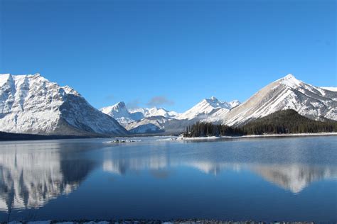 3840x2160 Resolution Snow Covered Mountains Near Body Of Water During