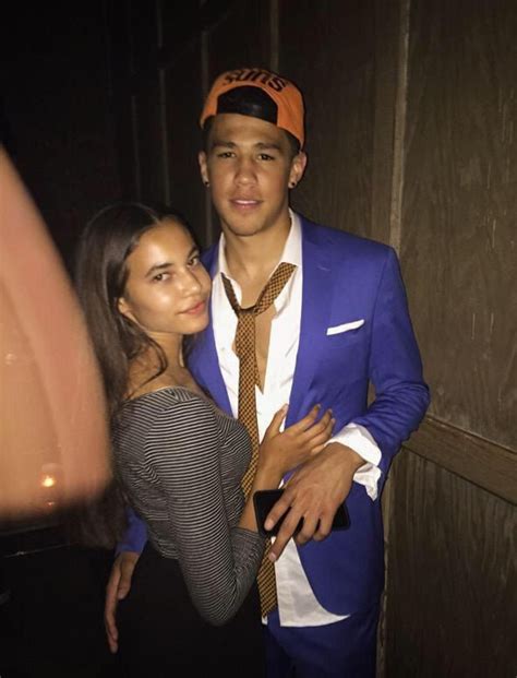 Born in grand rapids, michigan. Devin Booker Wiki: Young, Photos, Ethnicity & Gay or ...