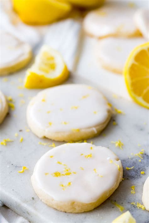 I made these lemon crinkle cookies for a recipe contest and won! Lemon Shortbread Cookies - Eazy Peazy Mealz