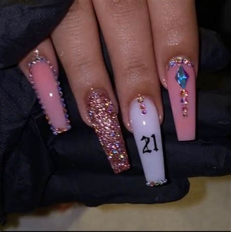𝓈𝑜𝓎𝒶𝓃𝒾𝓈𝒽𝒶 21st Birthday Nails Nail Designs Bling Acrylic Nails