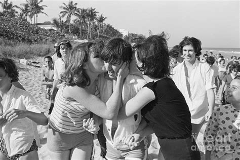 Girls Kissing Ringo Starr Photograph By Bettmann Fine Art America