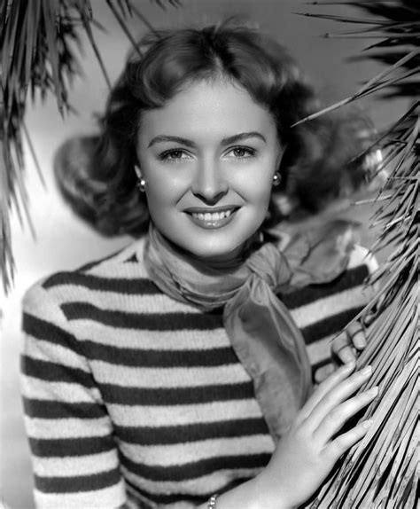 Donna Reed Reminds Me Of My Mema Old Hollywood Stars Old Hollywood