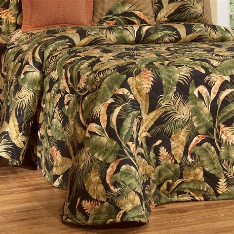 La Selva Black Tropical Quilted Bedspread