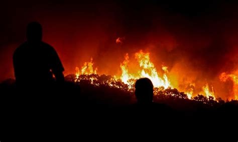 O incêndio de monchique de 2018 foi um incêndio florestal ocorrido na serra de monchique, na região do algarve em portugal. INCÊNDIO EM MONCHIQUE "AGRAVA-SE" E TORNA-SE "COMPLEXO ...