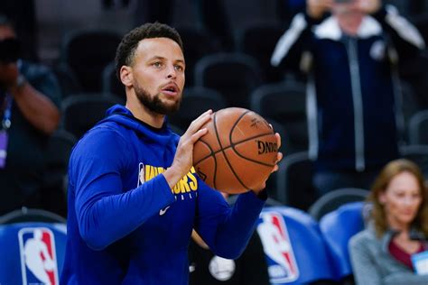 ⭐️for the seventh time in his career, stephen curry is an #nbaallstar. Golden State Warriors' Stephen Curry Blasts NFL's Black National Anthem Idea - Ahn Fire Digital