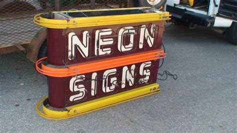Vintage Neon Signs And Some History Of Them Porcelain Neon Signs