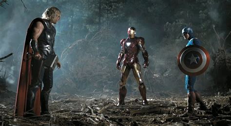 Iron Man Thor Y El Capitán América En El Rodaje De Los Vengadores 2