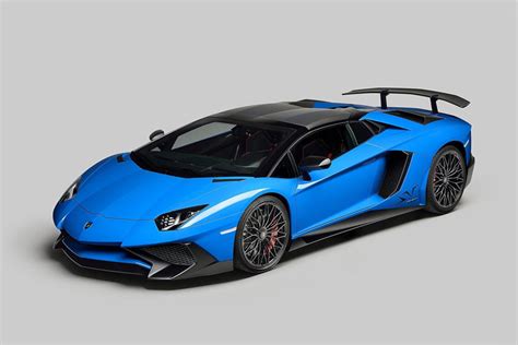 2017 Lamborghini Aventador Sv Roadster Exterior Photos Carbuzz