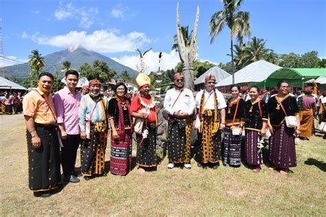 Saksikan Upacara Sakral Suku Deu Gus Jazil Pulau Flores Kaya Budaya