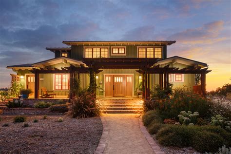 Tour This Craftsman Style Airplane Bungalow Made Of Reclaimed Wood