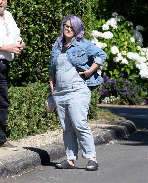 pregnant kelly osbourne out house hunting in los angeles 05 26 2022 hawtcelebs