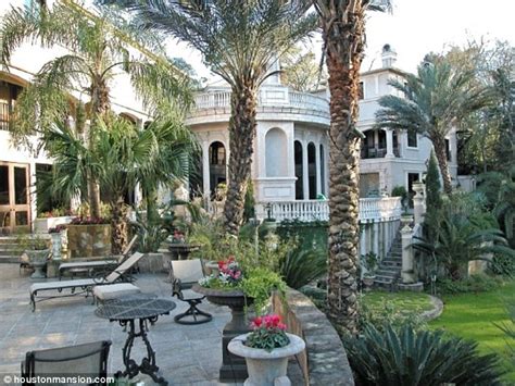 Polo aims to be heavily involved in daily operations and scout talent. Raquel Daily Blog: BEYONCE BUYS $5.9M MANSION FOR HER MOTHER