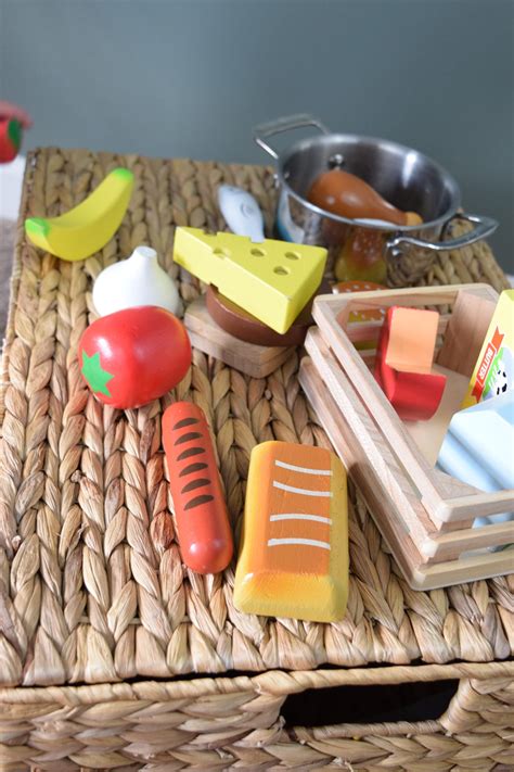 7 Best Play Kitchen And Food Toys 2022 Entertain Your Toddler