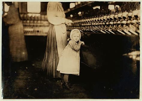 20 Shocking Images Of Child Labor In 1900s Designbump