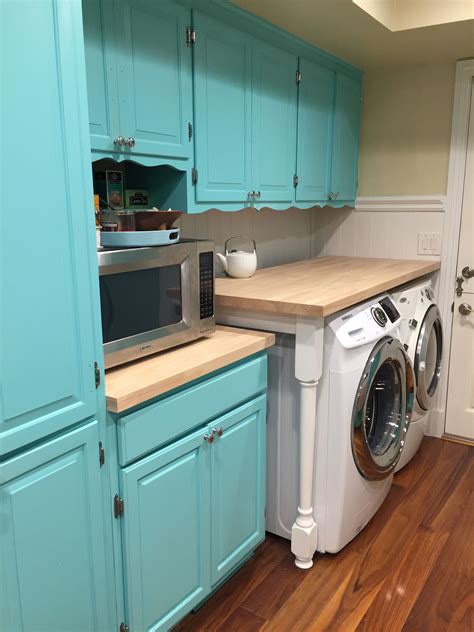 Our professional laundry systems combine the best commercial laundry equipment to deliver optimized performance and utility savings for businesses of all industries. This Laundry room countertop is built using butcher block ...