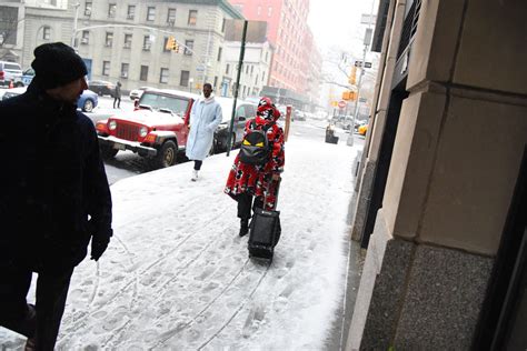 Nyc Weather Brings Icy Snowfall In Mid February Photos New York