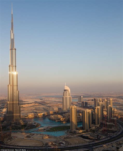 The Breathtaking Interactive View Of Dubai From The Worlds Tallest