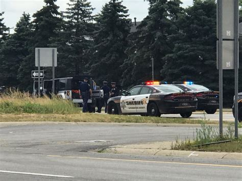 Whmi 935 Local News Police Say Chase Ends In Howell As Suspect Shoots Himself