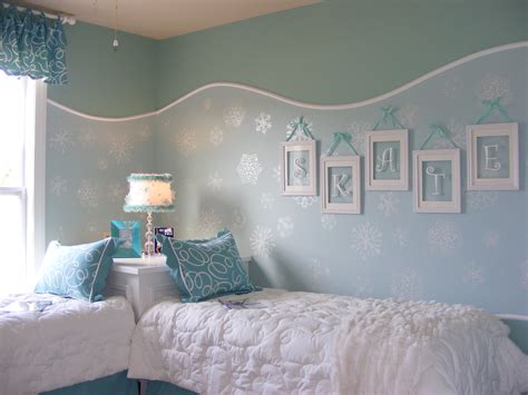 Maybe you would like to learn more about one of these? Decorating theme bedrooms - Maries Manor: penguin bedrooms ...