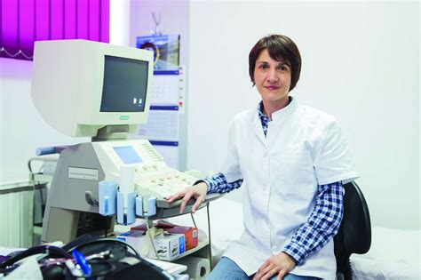 Cancerul tiroidian factori de risc diagnostic și tratament Sibiu 100