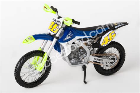 This biiatch was at the ace cafe. 1;12 YAMAHA YZ 450F - DIRT FLAT TRACK BIKE art. 12ya4602 ...