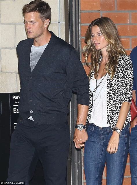 gisele bundchen dons leopard print top and shows off pert derrière in skinny jeans on date with