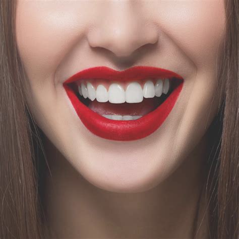 The Right Lipstick Tones Makes Teeth Look Whiter Puresmile